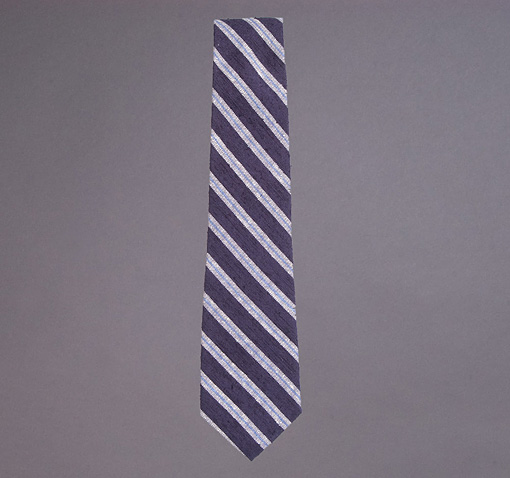 Dobby Stripe Tie in Navy and White