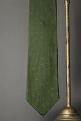 Silk Tie with Arrow and bright feather Motif
